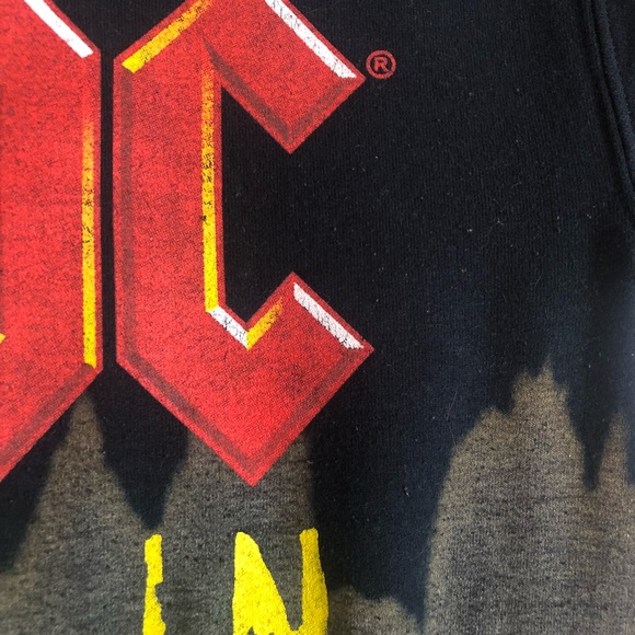 ACDC long sleeve crew neck from FOREVER 21 - Picture 4 of 4